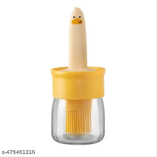 Cute Aesthetic Oil Dispenser with Integrated Silicone Brush for Kitchen Use - Ideal for Frying, Baking, BBQ, Fryer, and Sauces